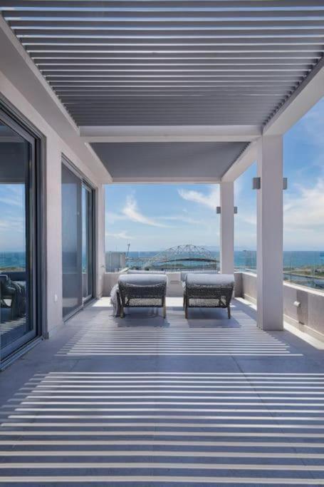 Cw Athens Riviera Suite Εξωτερικό φωτογραφία