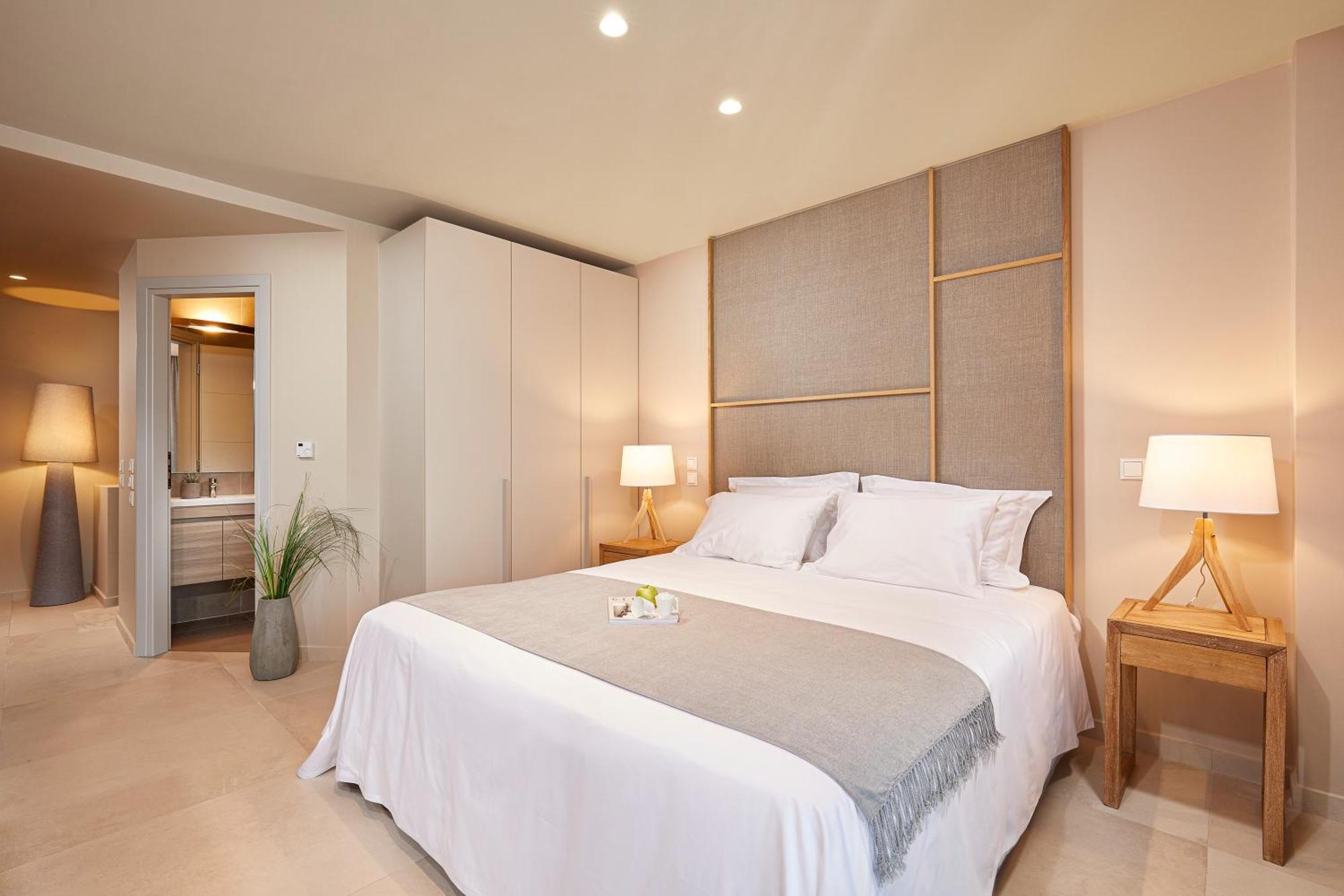 Cw Athens Riviera Suite Εξωτερικό φωτογραφία